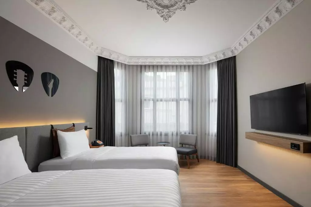 Moxy Istanbul Beyoglu